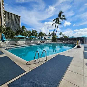 Apartment Ilikai Tower 1137 Yacht Harbor View 1br
