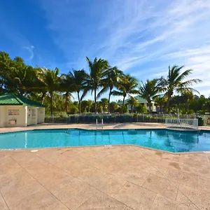Sunrise Big Kahuna #202 Apartment
