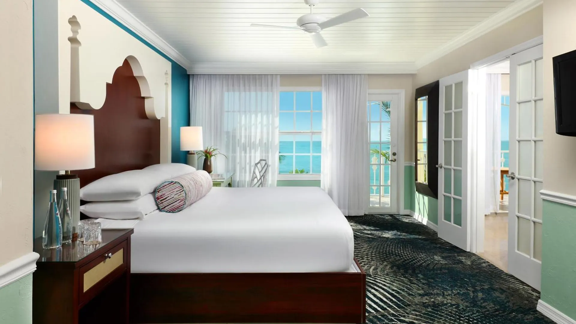 Ocean Key Resort & Spa, A Noble House Resort Key West 4*,  USA